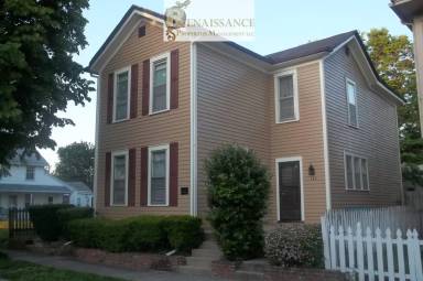 Main picture of 133 And 135 3 St