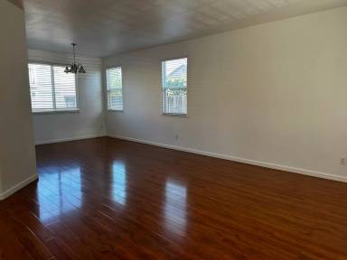 Main picture of 10322 Sagres Way