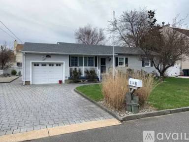 Main picture of 3148 Peddie St