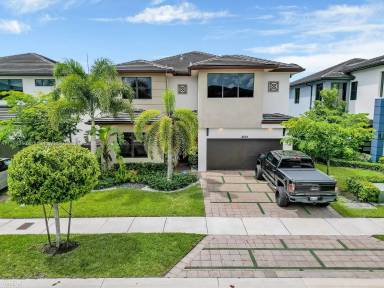 Main picture of 8814 NW 154th Ter