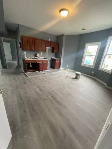 Main picture of 843 Clinton Ave