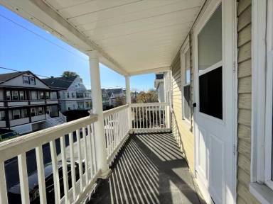 Main picture of 119 Bowdoin St