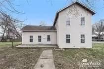 Main picture of 118 S Apple Rd