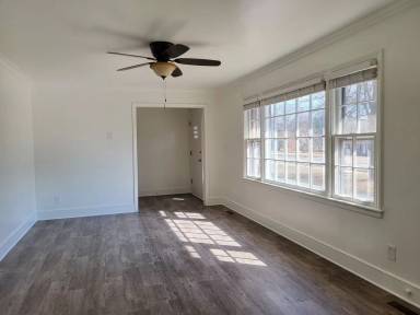 Main picture of 160 Coulwood Dr