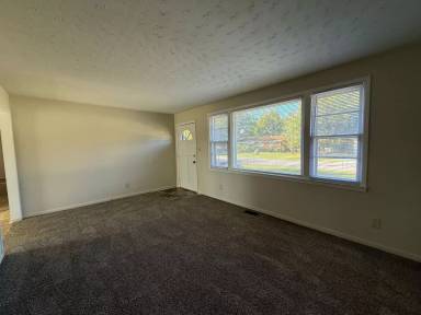 Main picture of 712 W Pineland Dr