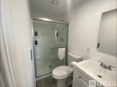 Main picture of 3243 W 60th St