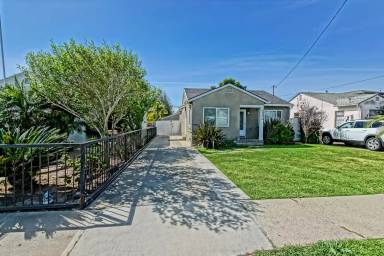 Main picture of 4724 W 136th St
