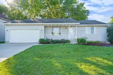 Main picture of 1464 Amberly Dr SE