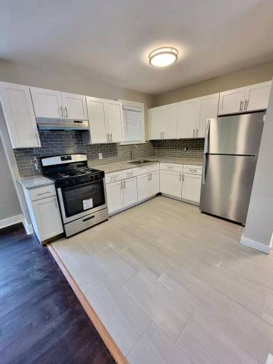 Main picture of 2048 Pioneer Ave