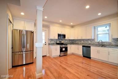 Main picture of 4 Cherokee St