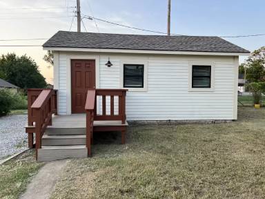 Main picture of 1144 E Haskell St