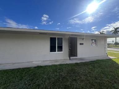 Main picture of 21591 SW 115th Ave