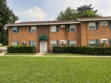 Main picture of 2500 Leo St