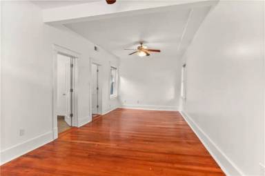 Main picture of 1330 Prytania St