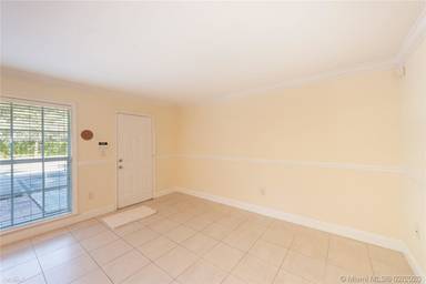 Main picture of 3245 Virginia St