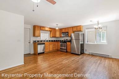 Main picture of 3713 Wolff St