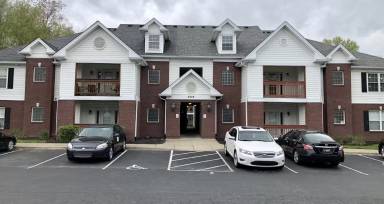 Main picture of Hickory Trace Apartments
