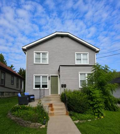 Main picture of 716 Walnut St