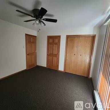 Main picture of 106 E Shelly St