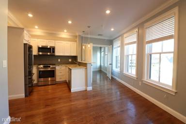 Main picture of 38 Hyde Park Ave