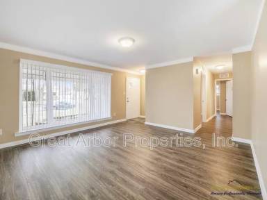 Main picture of 1038 Studebaker Ave