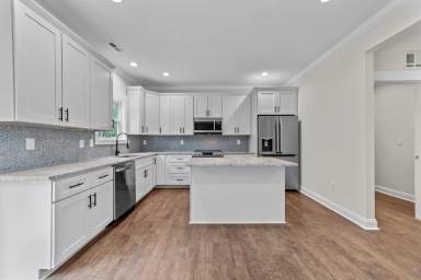 Main picture of 4050 Daugherty Rd