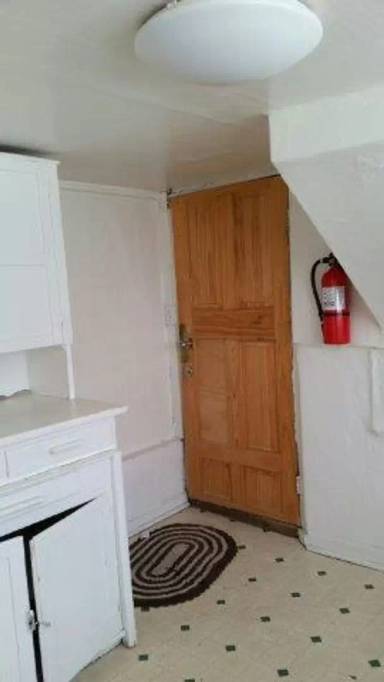 Main picture of 821 S 4th Ave