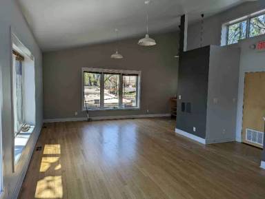 Main picture of 3258 Gillham Rd