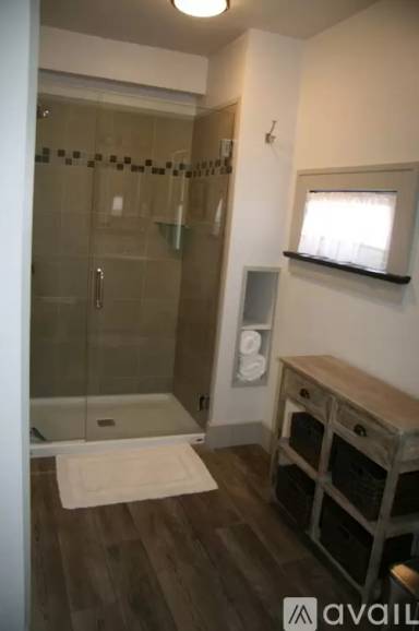 Main picture of 410 N 5th St