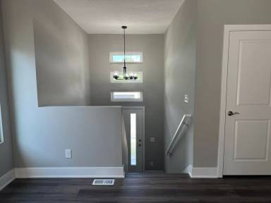 Main picture of 302 N Allen St