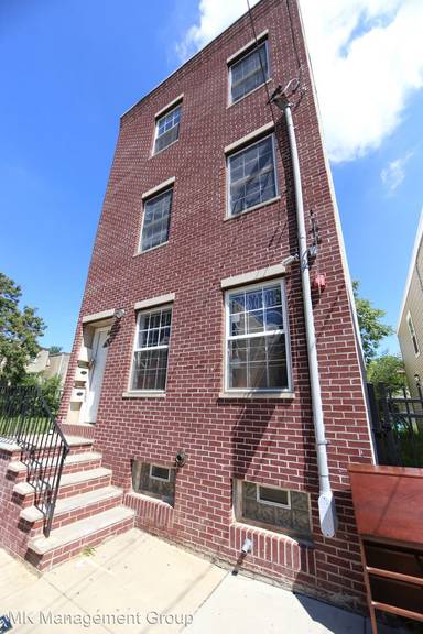 Main picture of 1719 W Norris St