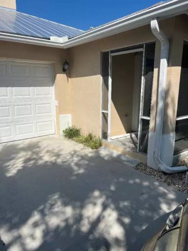 Main picture of 68 And Hendry Dr