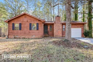 Main picture of 413 Willow Ct SE