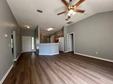 Main picture of 8382 Stelling Dr S