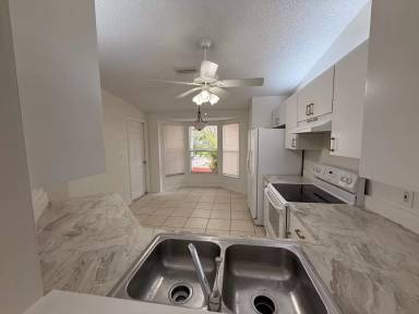 Main picture of 4513 Groveland Ave