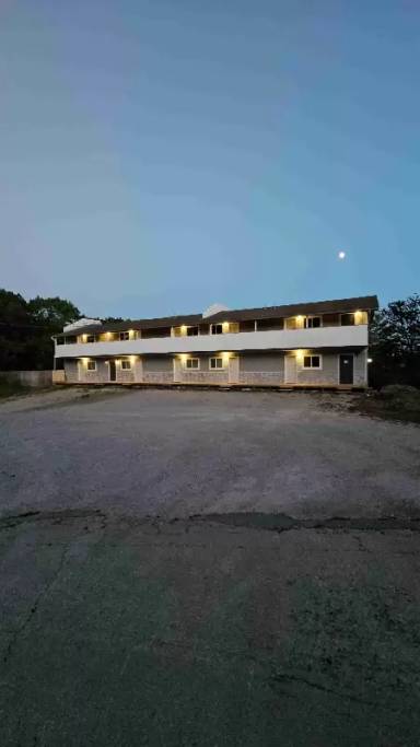 Main picture of 2040 Indian Point Rd