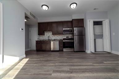 Main picture of 1424 E 53rd St