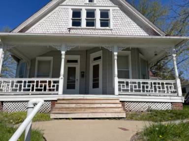 Main picture of 304 W Morrison St