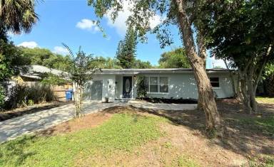 Main picture of 2835 Woodside Ave