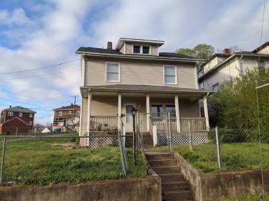 Main picture of 1002 Morehead Ave SE