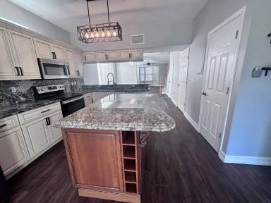 Main picture of 2656 Sabal Springs Dr