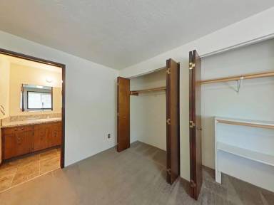 Main picture of 3110 NW Walnut Blvd