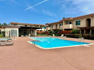 Main picture of 9522 Carroll Canyon Rd