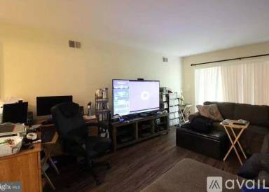 Main picture of 8502 Barrington Ct