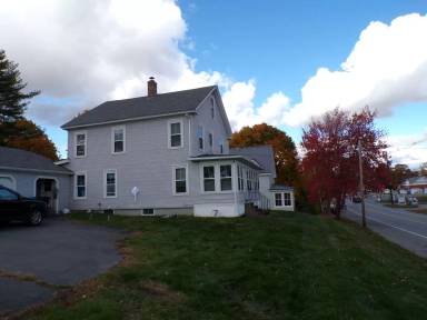 Main picture of 241 Main St