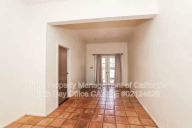 Main picture of 201 Meadowlark Ln