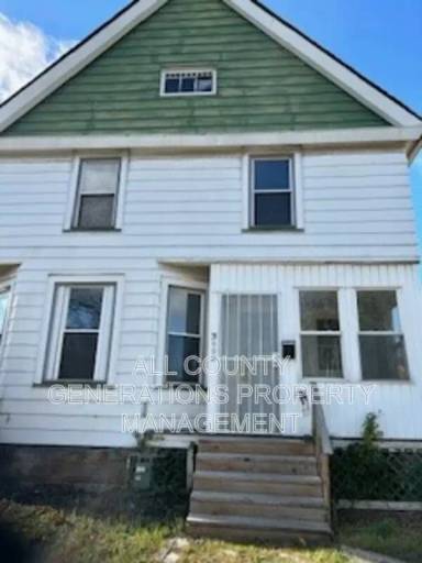 Main picture of 3110 W 84th St