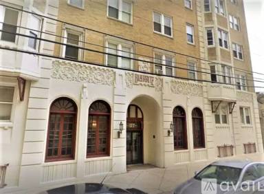 Main picture of 37 S Iowa Ave