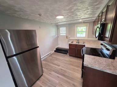 Main picture of 73 Newell St