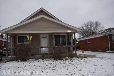 Main picture of 3915 Harlow Ave